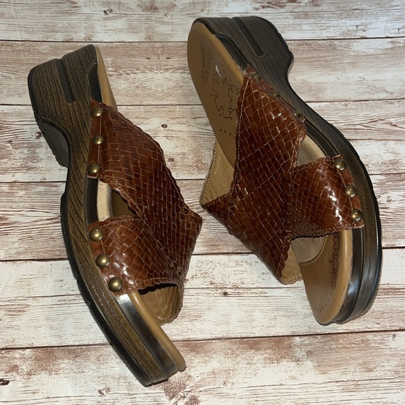 Dansko Woven Leather Sandal 2” Clogs Brown Size 37 NWOB - Picture 3 of 10